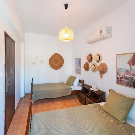 Tselios Apartments & Studios Kiotari Ruang foto