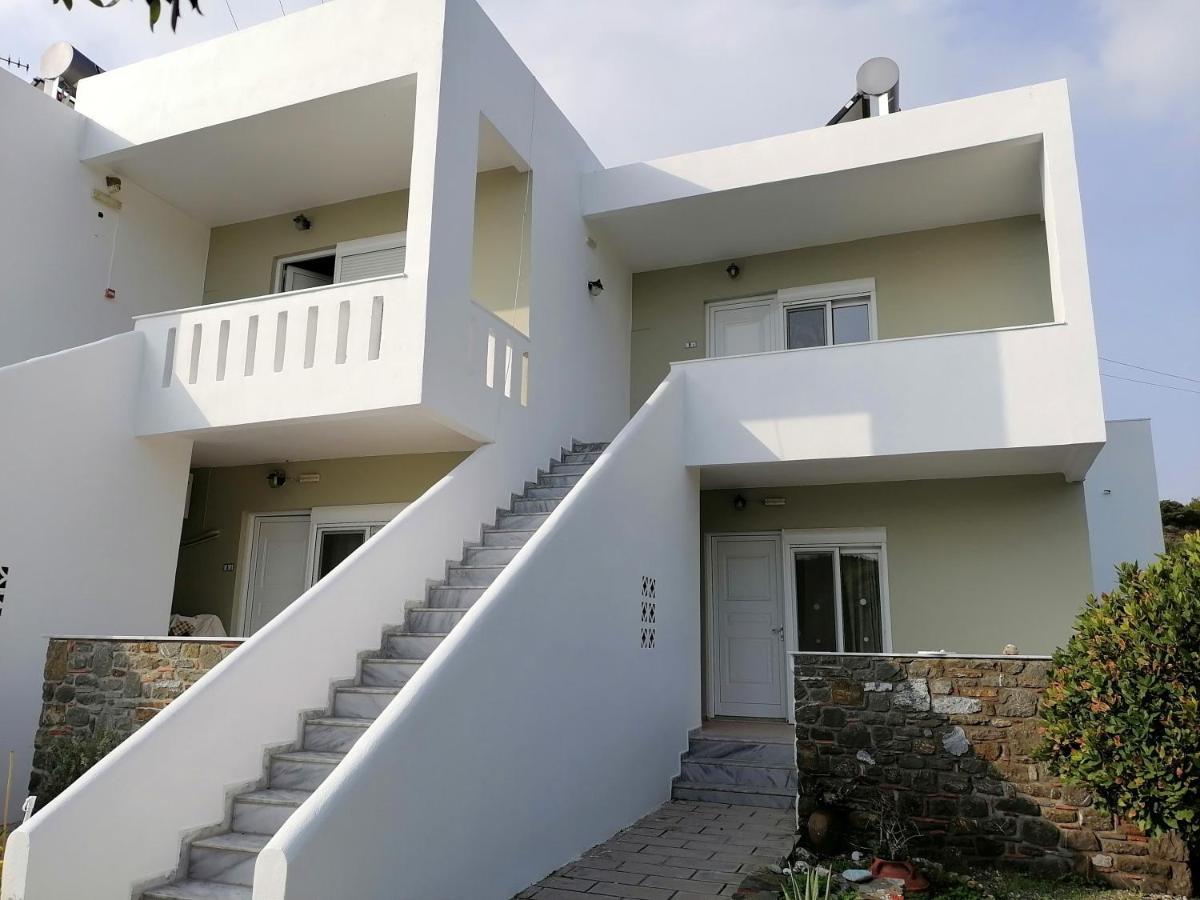 Tselios Apartments & Studios Kiotari Bagian luar foto