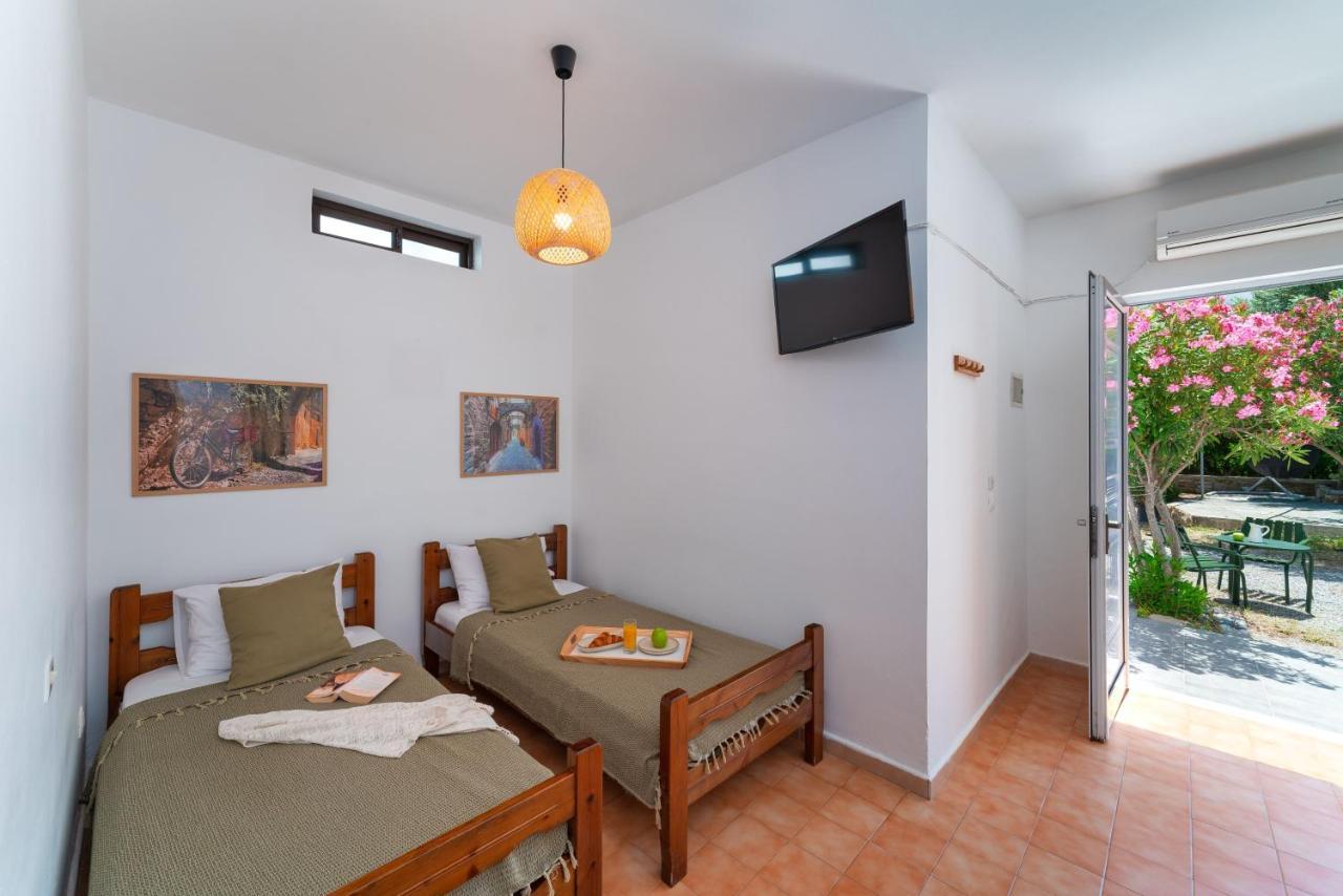 Tselios Apartments & Studios Kiotari Ruang foto