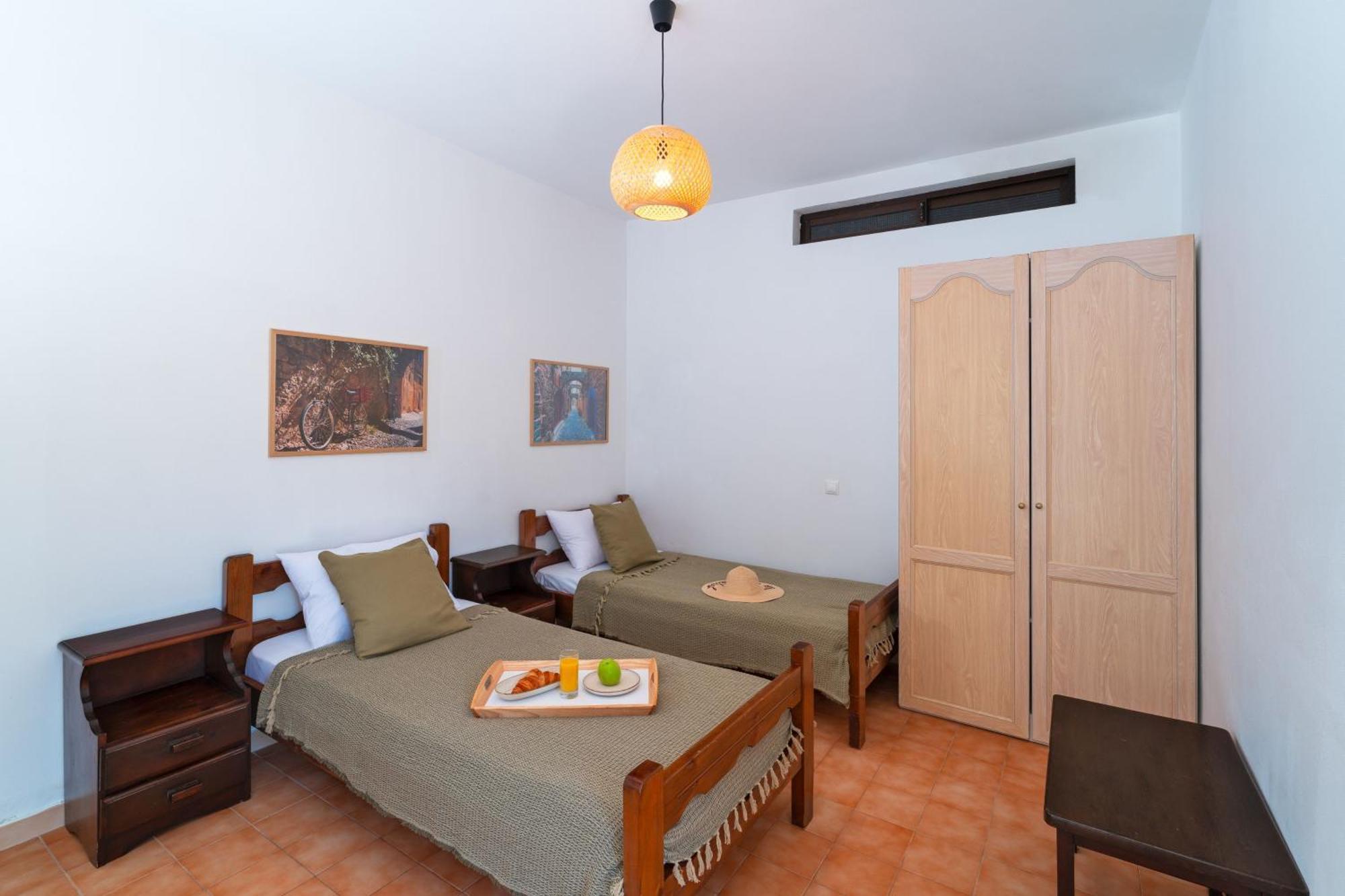 Tselios Apartments & Studios Kiotari Ruang foto